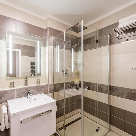 Lipno Wellness Апарт-отель *